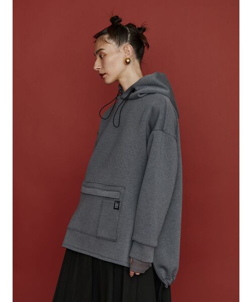 UN3D.（アンスリード）の「HEM GATHER HOODIE / ヘムギャザー