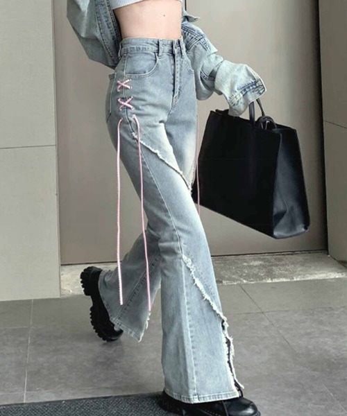 NANEA(ナネア)の「サイドレースアップ&フリンジデザイン デニムフレアパンツ(デニムパンツ・レディース・ブルー・SMALL/MEDIUM/LARGE)」の9枚目の写真