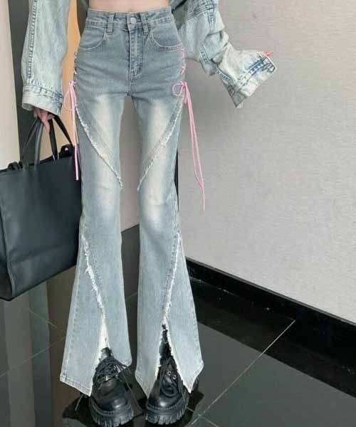NANEA(ナネア)の「サイドレースアップ&フリンジデザイン デニムフレアパンツ(デニムパンツ・レディース・ブルー・SMALL/MEDIUM/LARGE)」の7枚目の写真