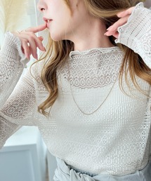 華やかで品格のある大人トップス。レースメローハイネックトップス