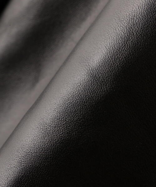 AVIREX（アヴィレックス）の「A-2 FLIGHT JACKET ANTIQUE LAMB / A-2 フライトジャケット アンティークラム / AVIREX / アヴィレックス（ミリタリージャケット・メンズ・ブラウン/ブラック・36/42/38/40/44）」の9枚目の写真