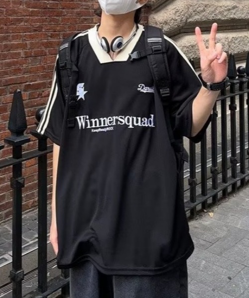 MGV(エムジーヴィー)の「ユニフォーム刺繍Tシャツ(Tシャツ/カットソー・メンズ・レッド/ブラック・X-LARGE/LARGE/MEDIUM)」の5枚目の写真