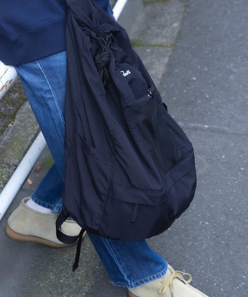 LB/S (エルビーエス)の「【BEN DAVIS/ベンデイビス】ナイロンドロストーリングデイパック BDW-8365(バックパック/リュック・メンズ・ブラック/カーキ/オフホワイト/ベージュ・FREE)」の16枚目の写真