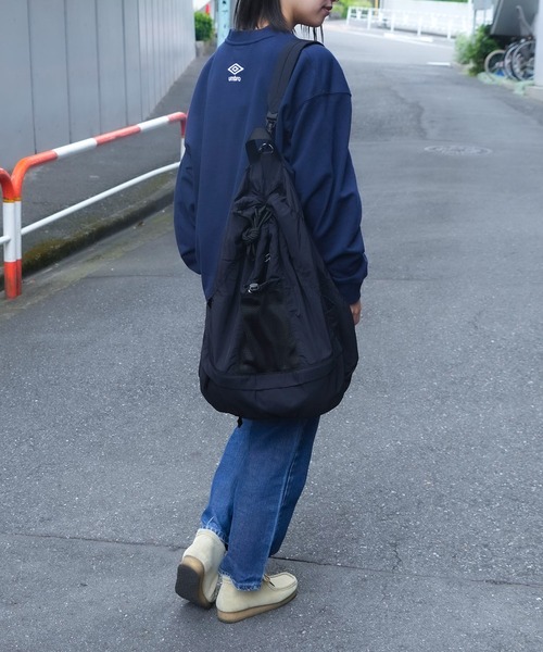 LB/S (エルビーエス)の「【BEN DAVIS/ベンデイビス】ナイロンドロストーリングデイパック BDW-8365(バックパック/リュック・メンズ・ブラック/カーキ/オフホワイト/ベージュ・FREE)」の17枚目の写真