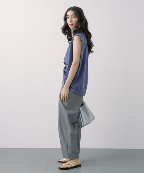 saloon(サルーン)の「SALOON(サルーン)/フロッキープリントノースリーブカットソー【洗濯機洗い可】(Tシャツ/カットソー・レディース・ブラック/オフホワイト/ブルー・FREE)」の22枚目の写真