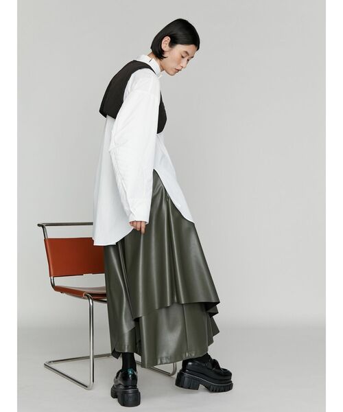 新品un3d フェイクレザーアシメレイヤードパンツ38サイズ 新品un3d フェイクレザーアシメレイヤードパンツ38サイズ FAKE LEATHER