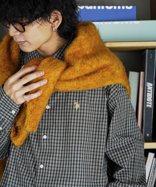 U.S. POLO ASSN.（ユーエスポロアッスン）の「U.S.POLO ASSN./ユーエスポロアッスン 別注 ワンポイントロゴ刺繍シャツ【限定展開】（シャツ/ブラウス・メンズ・グリーン/ベージュ/ブルー系その他/ネイビー/ブラック系その他/ブラック・LARGE/MEDIUM/SMALL）」の4枚目の写真