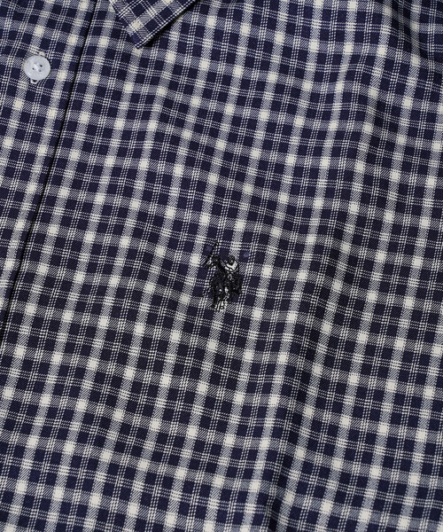 U.S. POLO ASSN.（ユーエスポロアッスン）の「U.S.POLO ASSN./ユーエスポロアッスン 別注 ワンポイントロゴ刺繍シャツ【限定展開】（シャツ/ブラウス・メンズ・グリーン/ベージュ/ブルー系その他/ネイビー/ブラック系その他/ブラック・LARGE/MEDIUM/SMALL）」の20枚目の写真