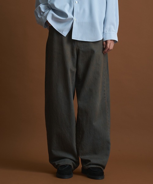 PUBLIC TOKYO(パブリックトウキョウ)の「PUBLIC DENIM リラックスワイドヴィンテージライクデニムパンツ /日本製/岡山デニム/ルーズ/セットアップブリーチ/オーバーダイ(デニムパンツ・メンズ・ライトインディゴブルー/ブルー系その他/ブラック・1/2/3)」の11枚目の写真