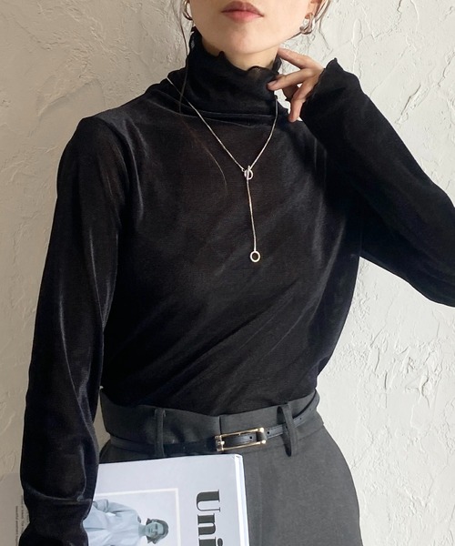 She's Closet(シーズクローゼット)の「長袖ハイネックシースルー/シアーベロアカットソーロンTトップス(Tシャツ/カットソー・レディース・オフホワイト/チャコールグレー/ブルーグレー/ブラック/オリーブ/ブラウン/ネイビー・FREE)」の4枚目の写真
