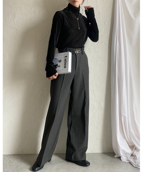 She's Closet(シーズクローゼット)の「長袖ハイネックシースルー/シアーベロアカットソーロンTトップス(Tシャツ/カットソー・レディース・オフホワイト/チャコールグレー/ブルーグレー/ブラック/オリーブ/ブラウン/ネイビー・FREE)」の19枚目の写真