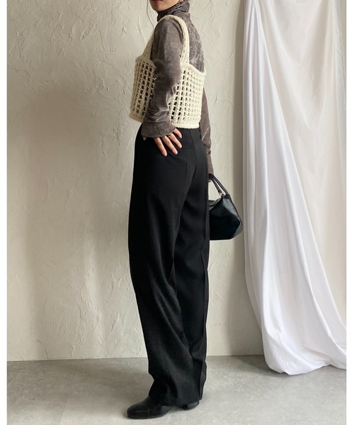 She's Closet(シーズクローゼット)の「長袖ハイネックシースルー/シアーベロアカットソーロンTトップス(Tシャツ/カットソー・レディース・オフホワイト/チャコールグレー/ブルーグレー/ブラック/オリーブ/ブラウン/ネイビー・FREE)」の21枚目の写真