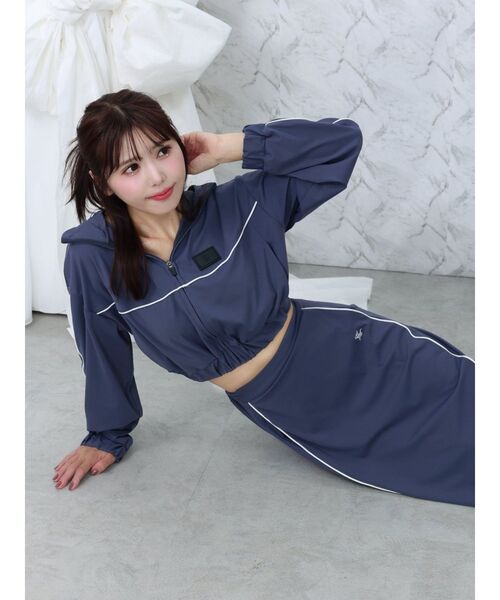 EATME（イートミー）の「トラックラインジャケット（セットアップ可能