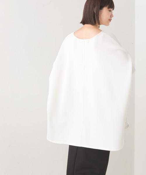 OMNES(オムネス)の「ソフトダンボールニット袖口パールボタンドルマンプルオーバー(Tシャツ/カットソー・レディース・ブラック/オフホワイト/モカ/グレイッシュベージュ・FREE)」の7枚目の写真