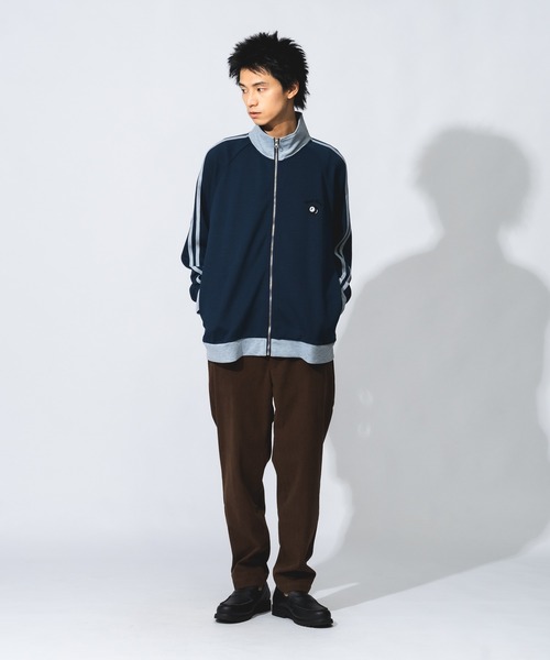 UNIIT(ユニット)の「【UNIIT/ユニット】ダンボールトラックジャケット(ジャージ・メンズ・ブルー/オフホワイト/ブラック・MEDIUM/LARGE/X-LARGE)」の18枚目の写真
