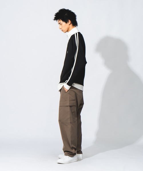 UNIIT(ユニット)の「【UNIIT/ユニット】ダンボールトラックジャケット(ジャージ・メンズ・ブルー/オフホワイト/ブラック・MEDIUM/LARGE/X-LARGE)」の13枚目の写真
