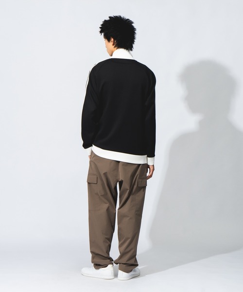 UNIIT(ユニット)の「【UNIIT/ユニット】ダンボールトラックジャケット(ジャージ・メンズ・ブルー/オフホワイト/ブラック・MEDIUM/LARGE/X-LARGE)」の14枚目の写真