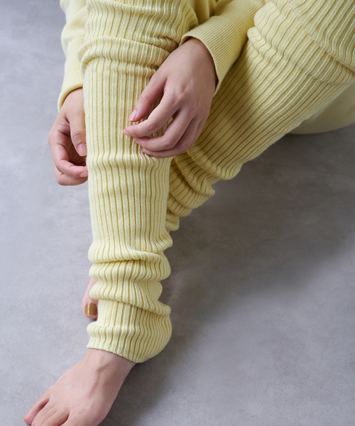 EMILYWEEK × NETENE. ロングリブレッグウォーマー（レッグウォーマー）｜EMILY WEEK（エミリーウィーク）