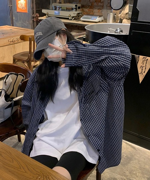 MEMECLE（メメクル）の「【 MEMECLE / メメクル 】オーバーサイズ チェック　ルーズシルエットシャツ（シャツ/ブラウス・レディース・ネイビー・M/L）」の4枚目の写真