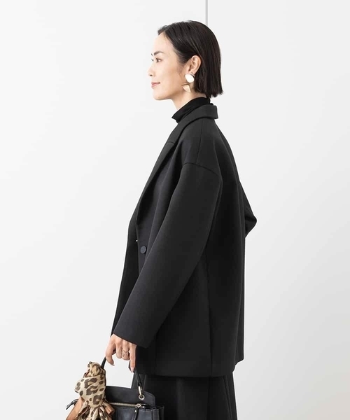 MICHEL KLEIN(ミッシェル・クラン)の「ボンディングミドル丈コート(セットアップ対応)(チェスターコート・レディース・アイボリー/ブラック・38)」の10枚目の写真