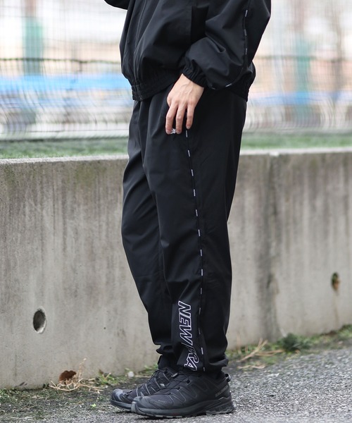NEW ERA(ニューエラ)の「【ムラサキスポーツ限定】NEW ERA/ニューエラ トラックパンツ セットアップ対応 14661485/14661486(その他パンツ・メンズ・ブラック/オリーブ・XXL/XL/L/M)」の4枚目の写真