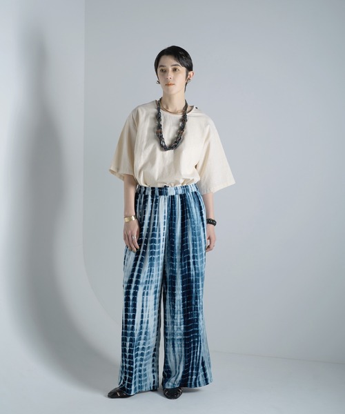 Aphlotus（アプロタス）の「シルケット加工 絞り染め イージー ワイドパンツ（その他パンツ・メンズ・モスグリーン/コバルトブルー・SMALL/MEDIUM/LARGE）」の3枚目の写真