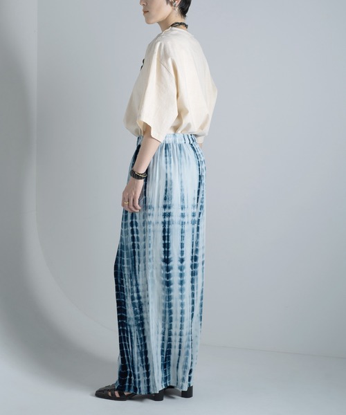 Aphlotus（アプロタス）の「シルケット加工 絞り染め イージー ワイドパンツ（その他パンツ・メンズ・モスグリーン/コバルトブルー・SMALL/MEDIUM/LARGE）」の4枚目の写真