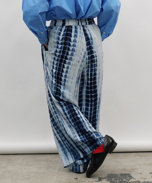 Aphlotus（アプロタス）の「シルケット加工 絞り染め イージー ワイドパンツ（その他パンツ・メンズ・モスグリーン/コバルトブルー・SMALL/MEDIUM/LARGE）」の12枚目の写真