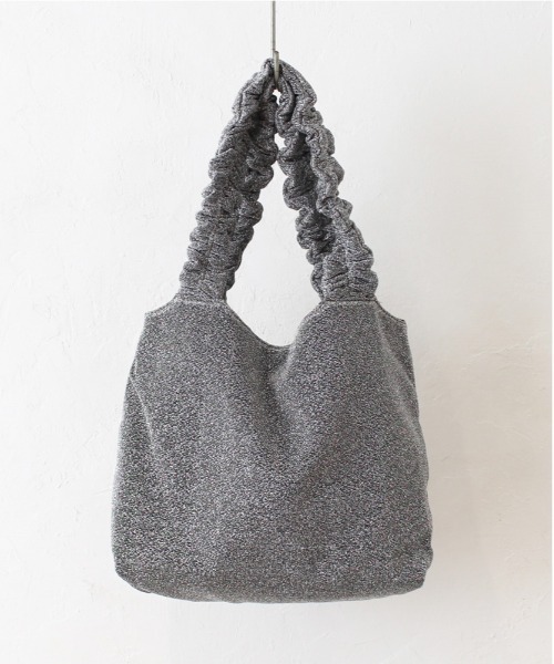 and it_（アンドイット）の「ラメフリルハンドルバッグ（トートバッグ・レディース・シルバー/ブラック×シルバー/ブラック・FREE）」の3枚目の写真