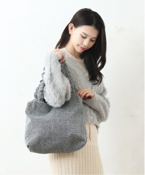 and it_（アンドイット）の「ラメフリルハンドルバッグ（トートバッグ・レディース・シルバー/ブラック×シルバー/ブラック・FREE）」の4枚目の写真