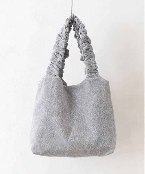 and it_（アンドイット）の「ラメフリルハンドルバッグ（トートバッグ・レディース・シルバー/ブラック×シルバー/ブラック・FREE）」の8枚目の写真