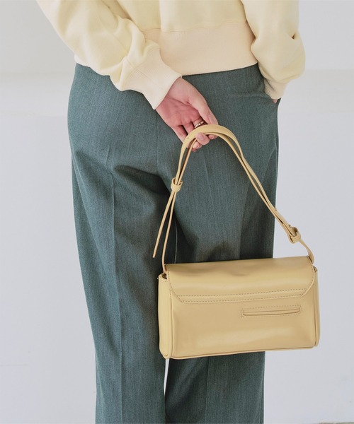 titivate(ティティベイト)の「スクエアショルダーバッグ(ショルダーバッグ・レディース・ブラック/ブラウン/イエロー・FREE)」の20枚目の写真