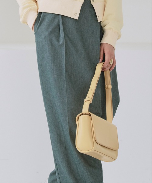 titivate(ティティベイト)の「スクエアショルダーバッグ(ショルダーバッグ・レディース・ブラック/ブラウン/イエロー・FREE)」の22枚目の写真