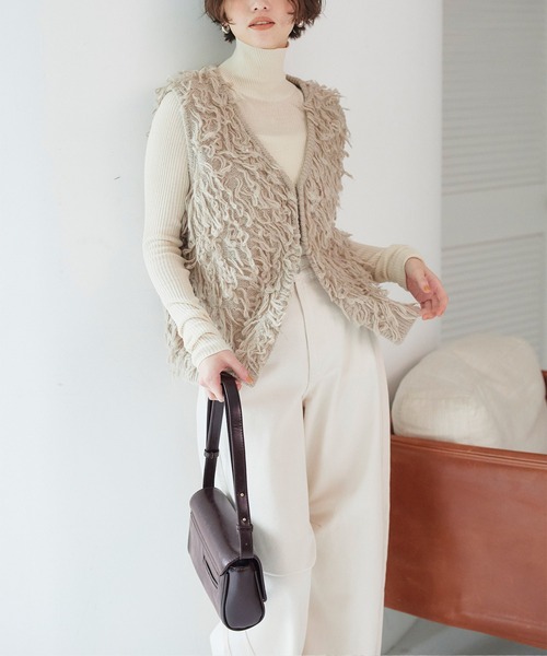 titivate(ティティベイト)の「スクエアショルダーバッグ(ショルダーバッグ・レディース・ブラック/ブラウン/イエロー・FREE)」の13枚目の写真