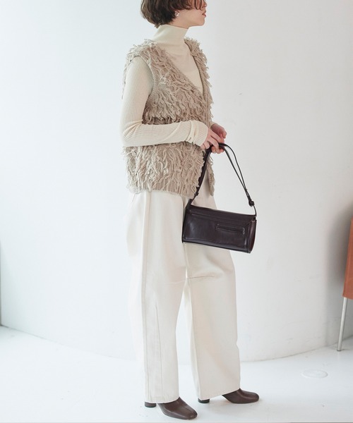 titivate(ティティベイト)の「スクエアショルダーバッグ(ショルダーバッグ・レディース・ブラック/ブラウン/イエロー・FREE)」の16枚目の写真