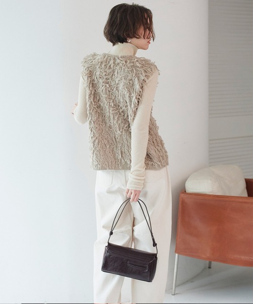 titivate(ティティベイト)の「スクエアショルダーバッグ(ショルダーバッグ・レディース・ブラック/ブラウン/イエロー・FREE)」の17枚目の写真