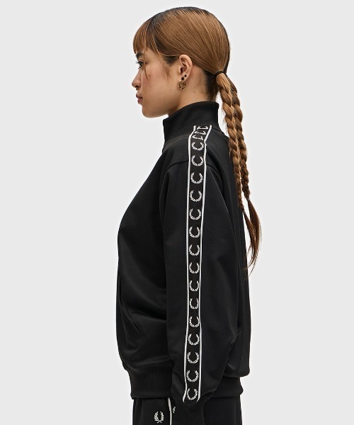 セール】Taped Track Jacket／フレッドペリートラックジャケット