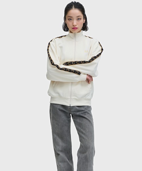 フレッドペリーのトラックジャケットです。 Taped Track Jacket／フレッドペリートラックジャケット（ジャージ