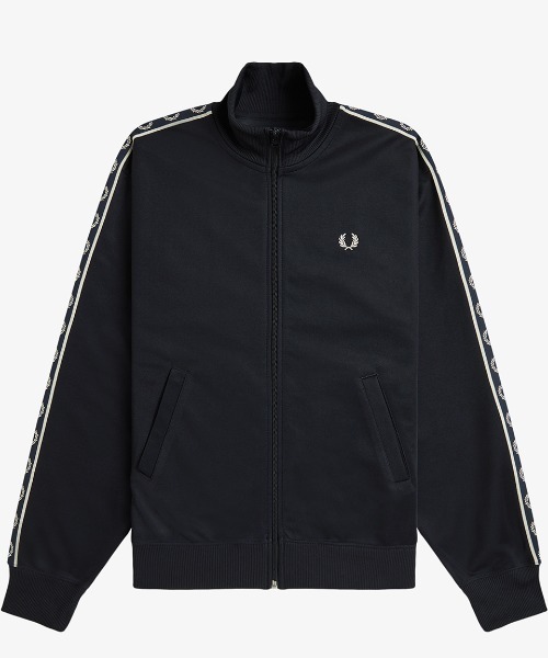 FRED PERRY(フレッドペリー)の「Taped Track Jacket/フレッドペリートラックジャケット(ジャージ・レディース・ブラック/ブルー/ブラック系その他/ベージュ/ネイビー/ネイビー系・10)」の9枚目の写真