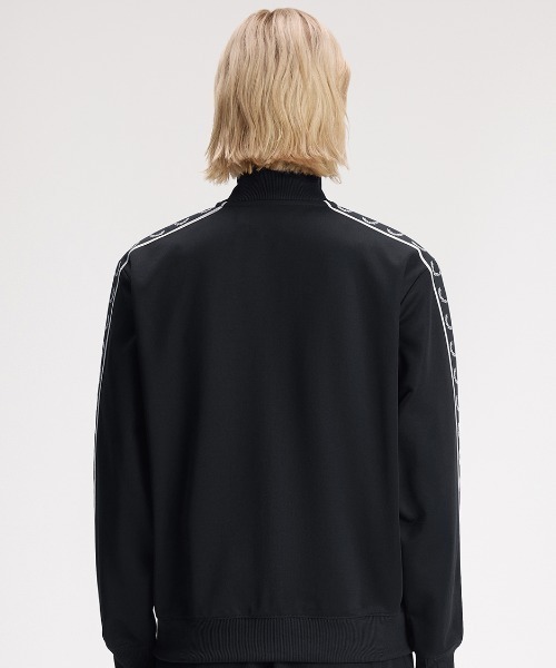 FRED PERRY(フレッドペリー)の「Taped Track Jacket/フレッドペリートラックジャケット(ジャージ・レディース・ブラック/ブルー/ブラック系その他/ベージュ/ネイビー/ネイビー系・10)」の10枚目の写真