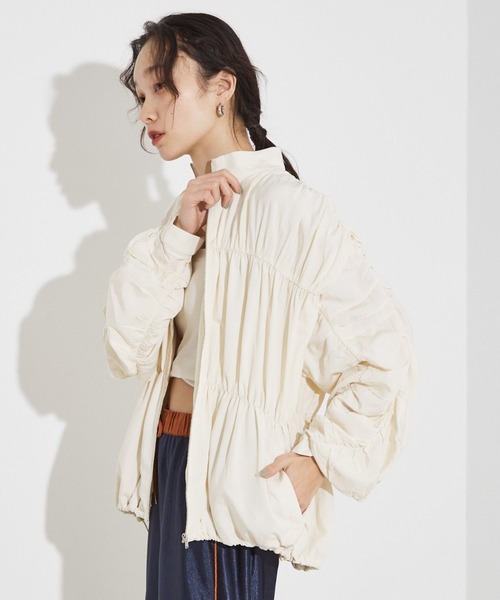 NOMINE(ノミネ)の「シャーリング ブルゾン(ブルゾン・レディース・アイボリー/ブラック/セージグリーン・フリー)」の15枚目の写真
