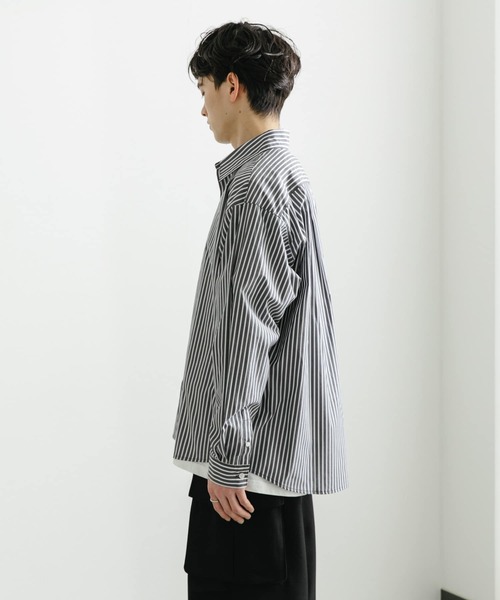 SENSE OF PLACE by URBAN RESEARCH(センスオブプレイスバイアーバンリサーチ)の「『ユニセックス』『イージーケア』コンフォートレギュラーカラーシャツ(シャツ/ブラウス・メンズ・イエロー/ホワイト/ライトブルー/ブラック系その他/ブルー系その他/グリーン系その他・SMALL/MEDIUM/LARGE/X-LARGE)」の11枚目の写真