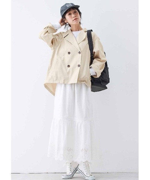 Live in comfort（リブインコンフォート）の「リブ　イン　コンフォート　シンプルライフ研究家　マキさんとつくった　ガバッと開いて入れやすい　二層構造の買い物用リュック〈ブラック×チャコール〉（バックパック/リュック・レディース・チャコール・ONE SIZE）」の4枚目の写真