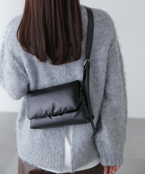 FREE'S MART(フリーズマート)の「◆パフショルダーバッグ(ショルダーバッグ・レディース・ピンク/ブラック・フリ-)」の6枚目の写真