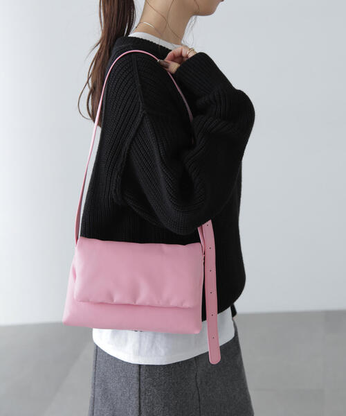FREE'S MART(フリーズマート)の「◆パフショルダーバッグ(ショルダーバッグ・レディース・ピンク/ブラック・フリ-)」の9枚目の写真
