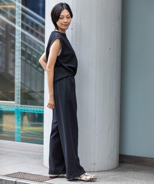 Munich（ミューニック）の「ブークレー×ギマメッシュドッキングトップス（Tシャツ/カットソー・レディース・アイボリー/ブラック/グレイッシュブルー・FREE）」の14枚目の写真