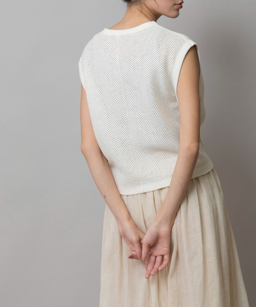 Munich（ミューニック）の「ブークレー×ギマメッシュドッキングトップス（Tシャツ/カットソー・レディース・アイボリー/ブラック/グレイッシュブルー・FREE）」の6枚目の写真