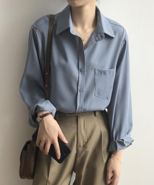 SallyLunn（サリーラン）の「オン・オフ着られる♪シンプル長袖シャツ（シャツ/ブラウス・レディース・ブラック/パープル/ホワイト/ブルー・LARGE/MEDIUM）」の3枚目の写真