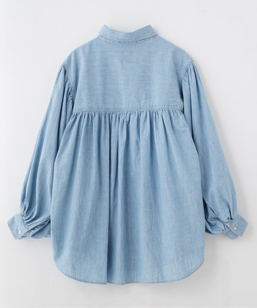 ROSE BUD（ローズバッド）の「(GENE HEAVENS)VOLUME SLEEVE DENIM SHIRT WITH STUDS（シャツ/ブラウス・レディース・ブルー/ブラック・ONE SIZE）」の18枚目の写真