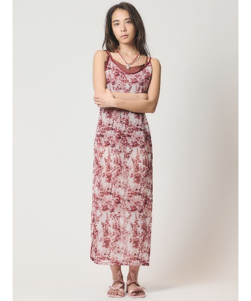 mikomori(ミコモリ)の「CAMISOLE OP(ワンピース・レディース・ネイビー/レッド・FREE)」の1枚目の写真